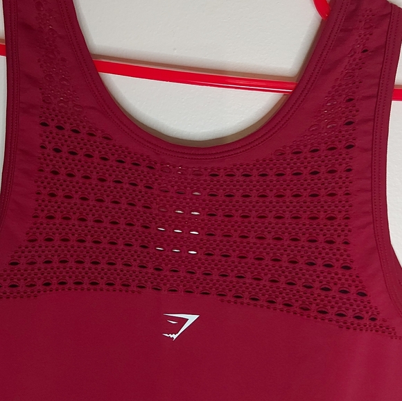 Gymshark Energy Seamless Vest Burgundy - Picture 3 of 9
